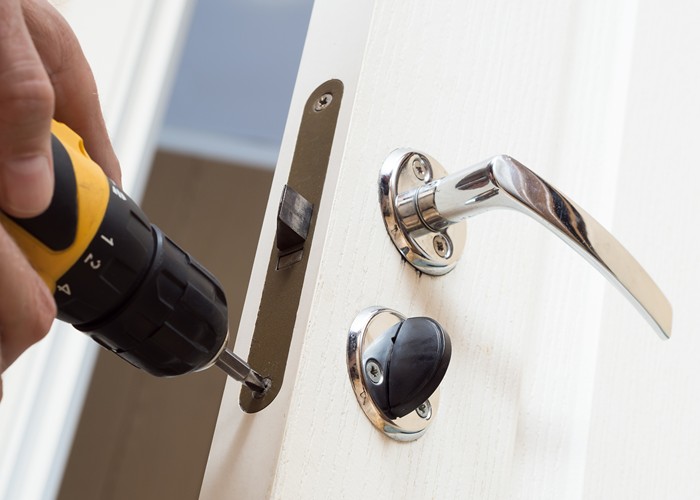 Broken key in lock